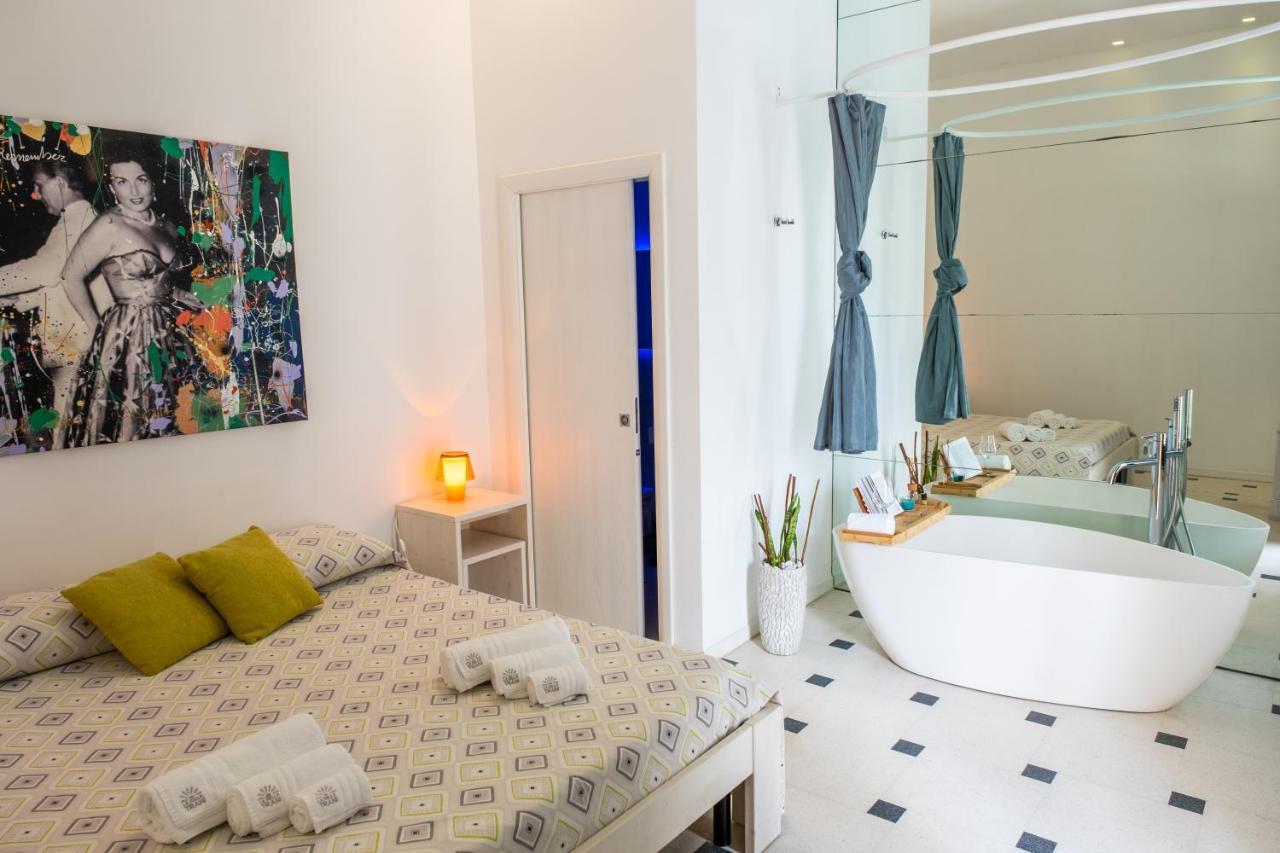 La Bella Trani - Suites And B&B Eksteriør billede