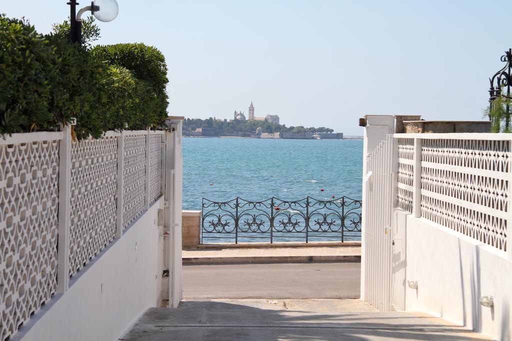 La Bella Trani - Suites And B&B Eksteriør billede