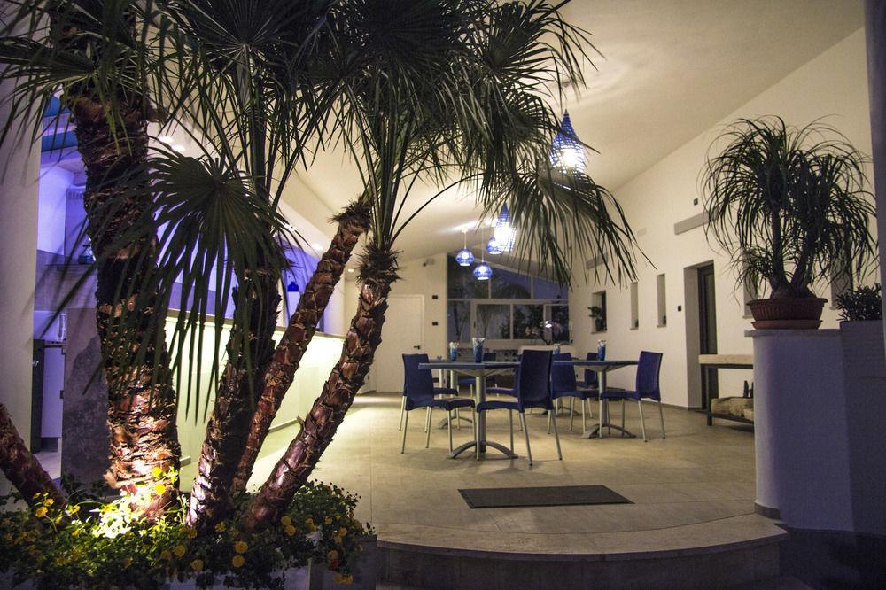 La Bella Trani - Suites And B&B Eksteriør billede